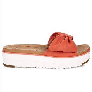 UGG Joan platform sandal size 8 Coral